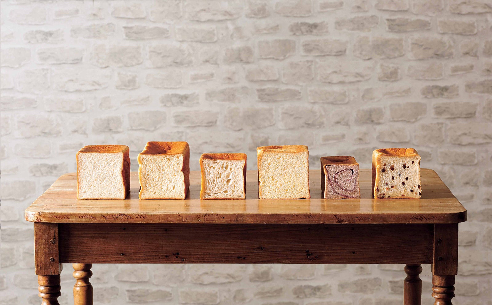 左から：ブレドール、俺のBakery＆Cafe、nukumuku、MIYABI、金谷ホテルベーカリー、高級食パン専門店 あずき