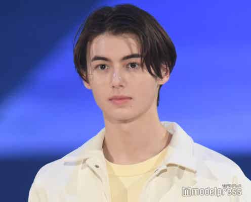 Z世代から人気誇るイケメン・翔、ホワイトシャツで爽やかな魅力弾ける【札幌コレクション2024SS】