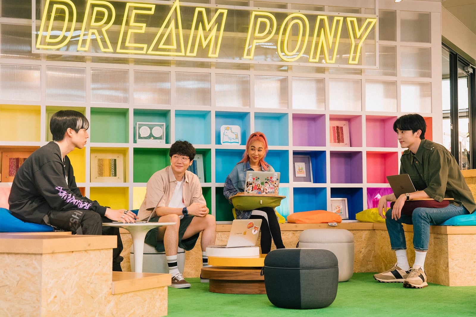 坂東龍汰、前原滉、青山テルマ、杉野遥亮／「ユニコーンに乗って」第5話より（C）TBS