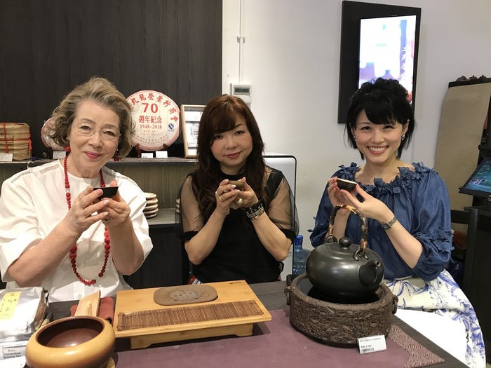 (左から)西川ヘレン、ハイヒールモモコ、中島めぐみアナ(写真提供:カンテレ)