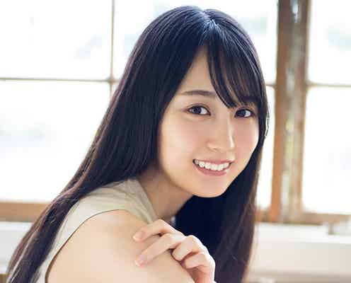 乃木坂46賀喜遥香、ノースリーブの美肌輝く “20回目の夏”でキュートな笑顔