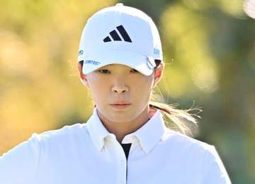 渋野日向子が悲しみ報告「大好きな朔が少し前に旅立ちました」 亡き愛犬の写真投稿 「寂しすぎるけど、これからも朔と共に全力で戦ってまいります」と決意つづる