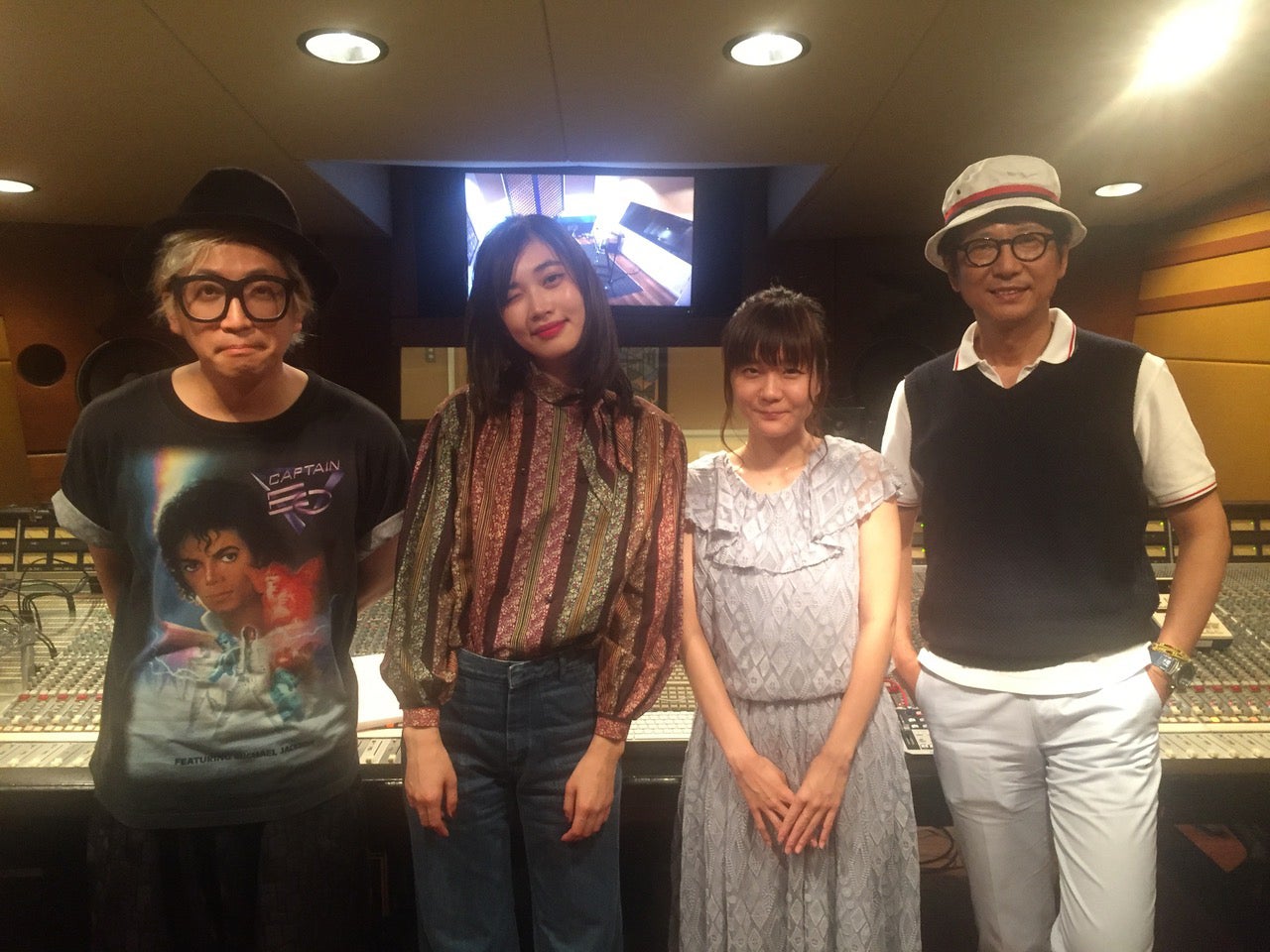 左から：千原徹也氏、林田岬優、吉澤嘉子、カンケ氏（提供画像）