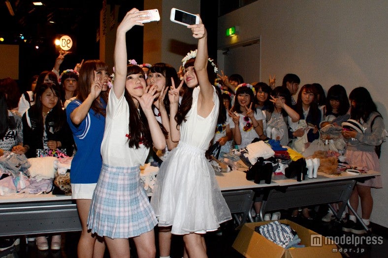 フリーマーケット中にも記念撮影