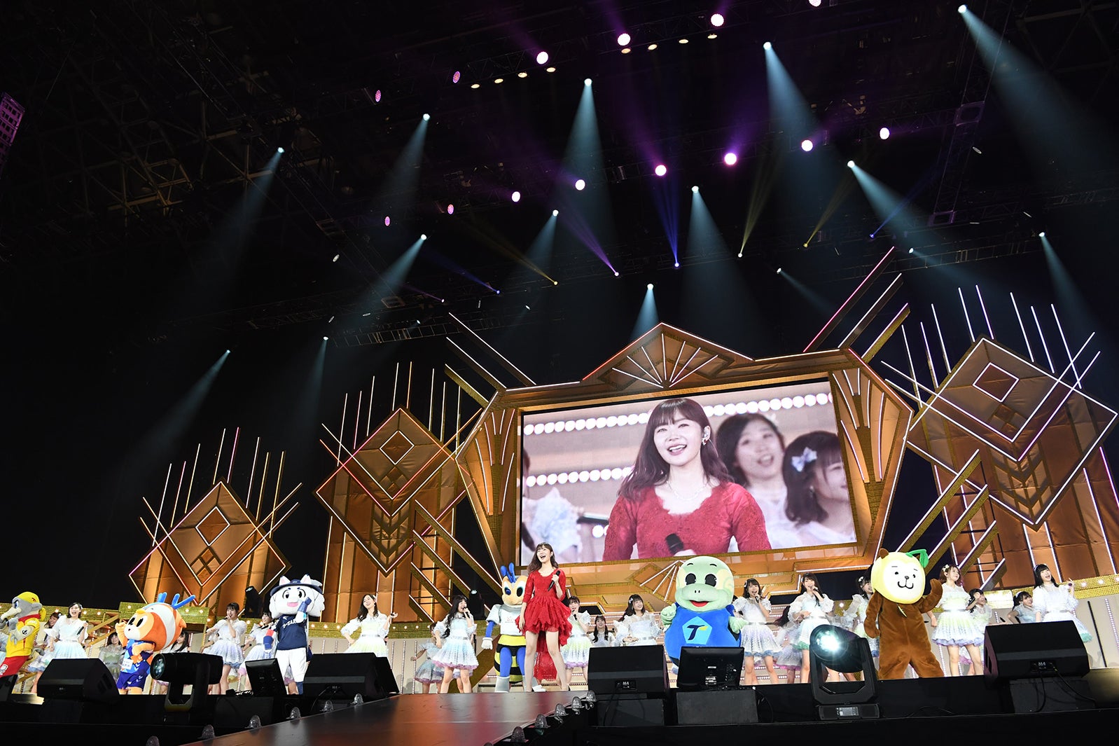 「指原莉乃11年ありがとう！大感謝祭」より（C）AKS