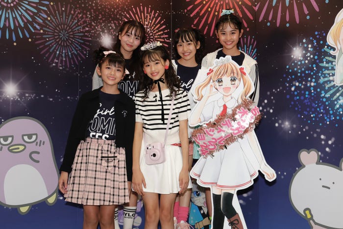 (前列左から)大西めいさ_、なぎささん(後列左から)大島美優、泉沙和香、水上あきら(提供写真)