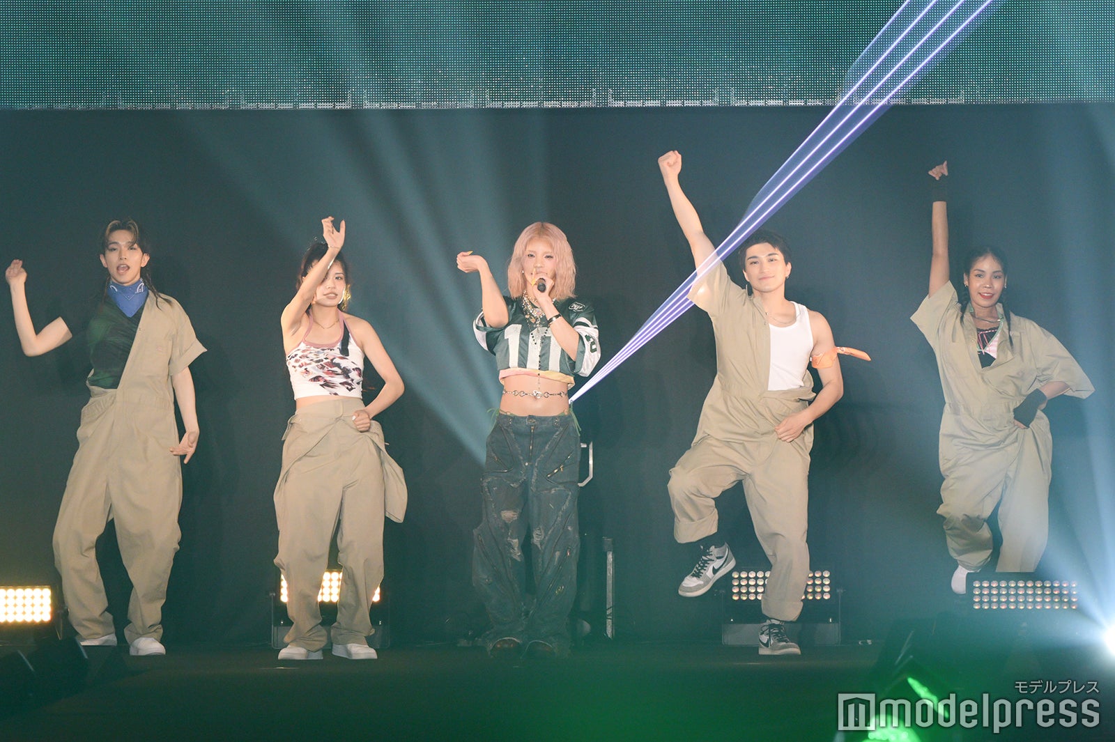 （C）モデルプレス