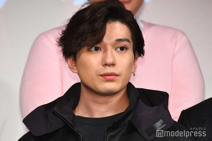 新田真剣佑 (C)モデルプレス