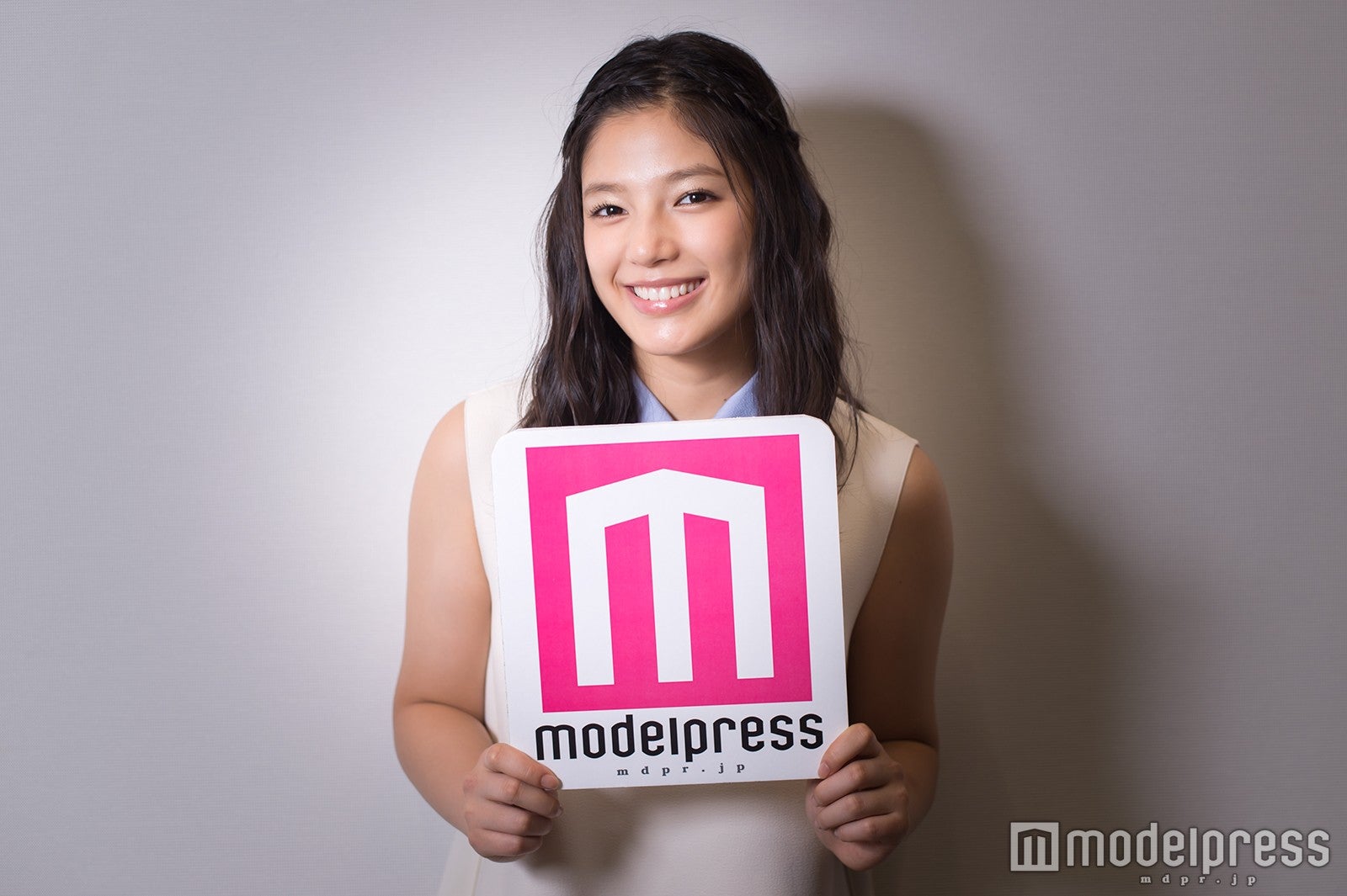 石井杏奈の「1曲」は？（C）モデルプレス