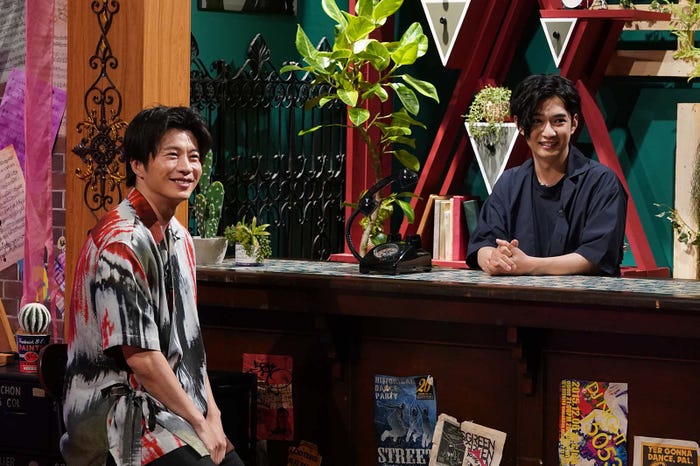 田中圭、千葉雄大(C)日本テレビ