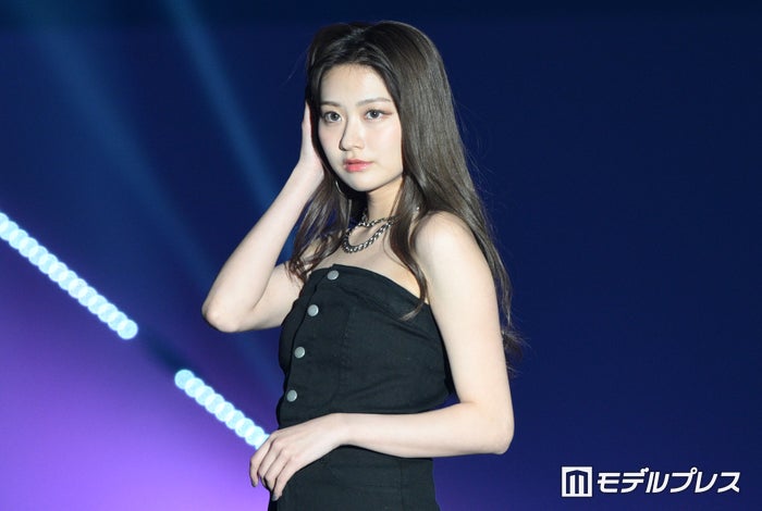 みとゆな、チューブトップワンピで美デコルテ大胆披露 大人な魅力放つ【TGC teen ICHINOSEKI 2024】