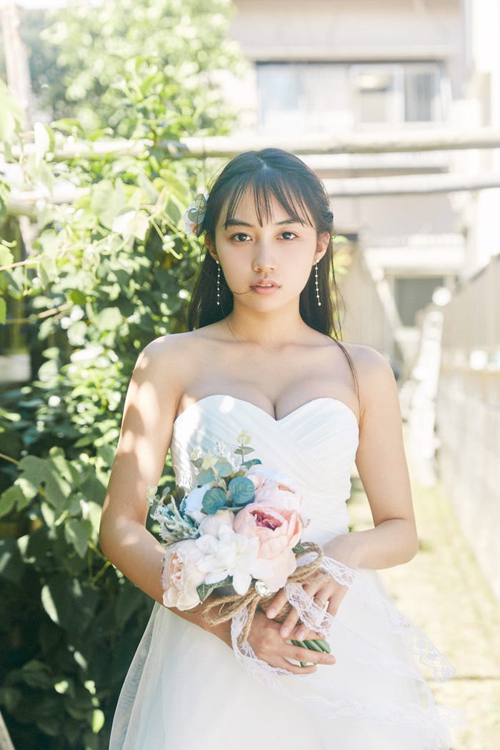 黒木ひかり(C)持田薫/FLASHスペシャル