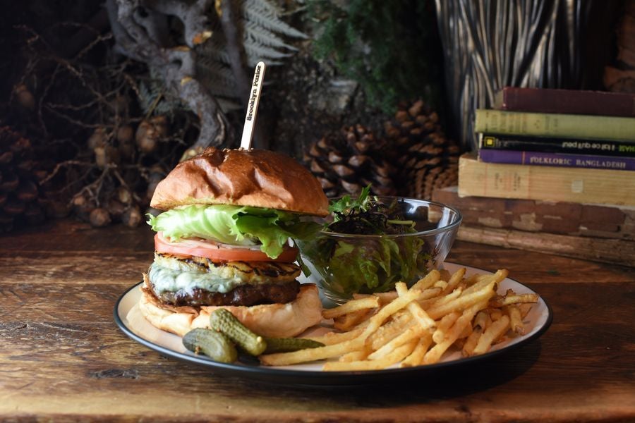 ブルーチーズ&グリルパイナップルバーガー