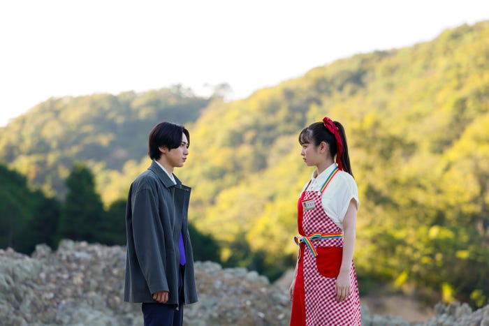 尾崎匠海、横田真悠(C)カンテレ