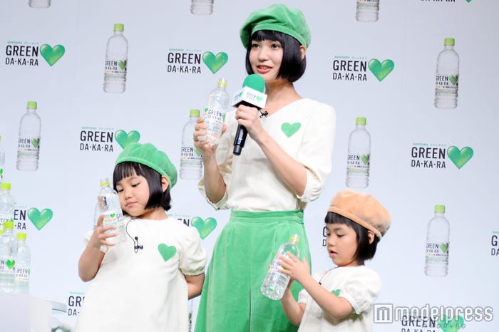 大人になったグリーンダカラちゃんに沖縄出身の美女 1000人のオーディションより抜擢 モデルプレス 大人になったグリーンダカラちゃんに沖縄出身の美女 1000人のオーディションより抜擢 モデルプレス