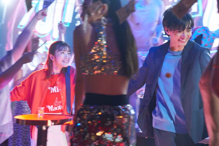 美山加恋、佐藤大樹「around1/4(アラウンドクォーター)」第4話より(C)ABCテレビ・テレビ朝日