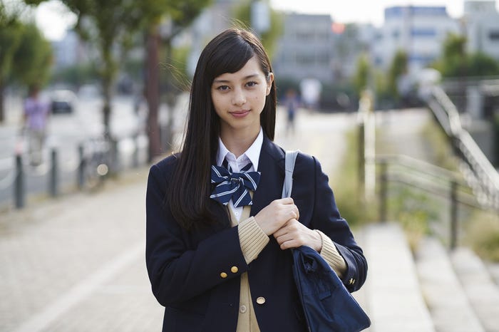 中条あやみ(C)2016映画「セトウツミ」製作委員会