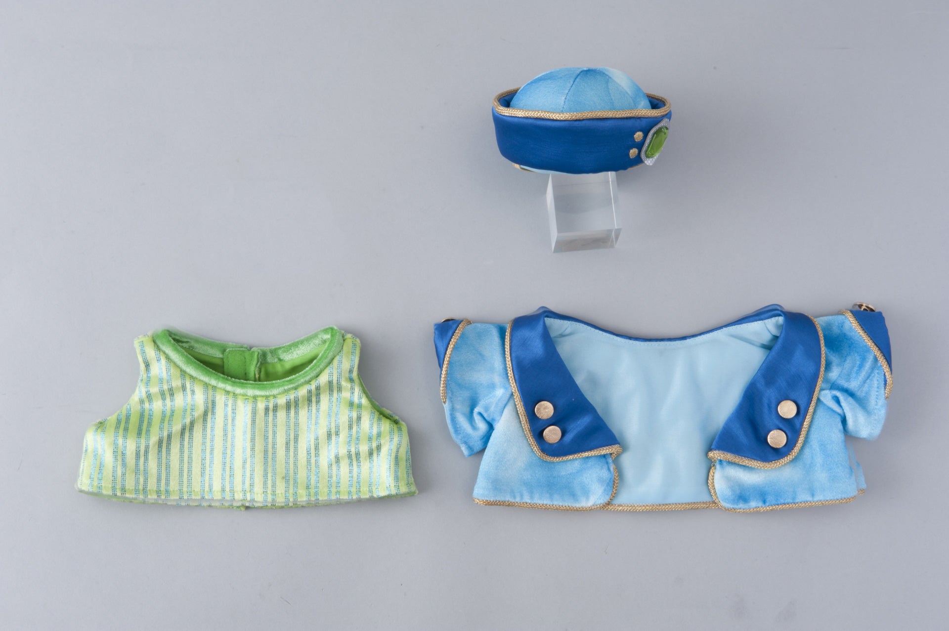 コスチュームセット￥3900（C）Disney