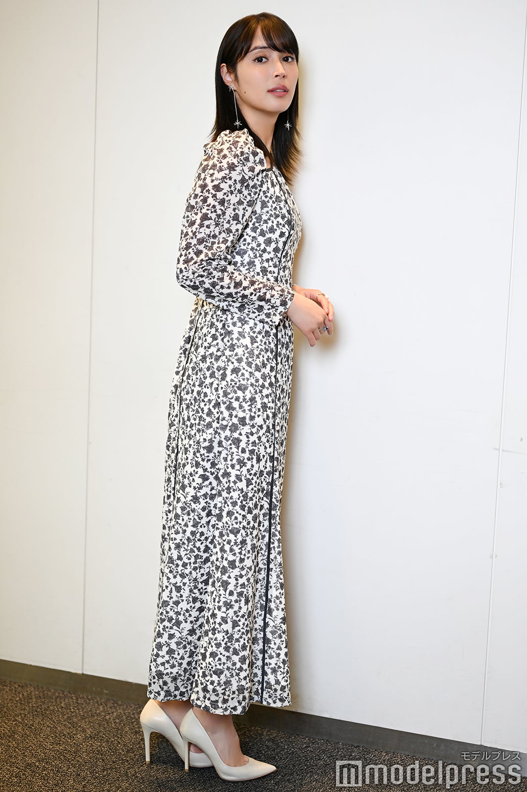 広瀬アリス／ヘアメイク：宮本愛（yosine.）、スタイリスト：安藤真由美（スーパーコンチネンタル）（C）モデルプレス