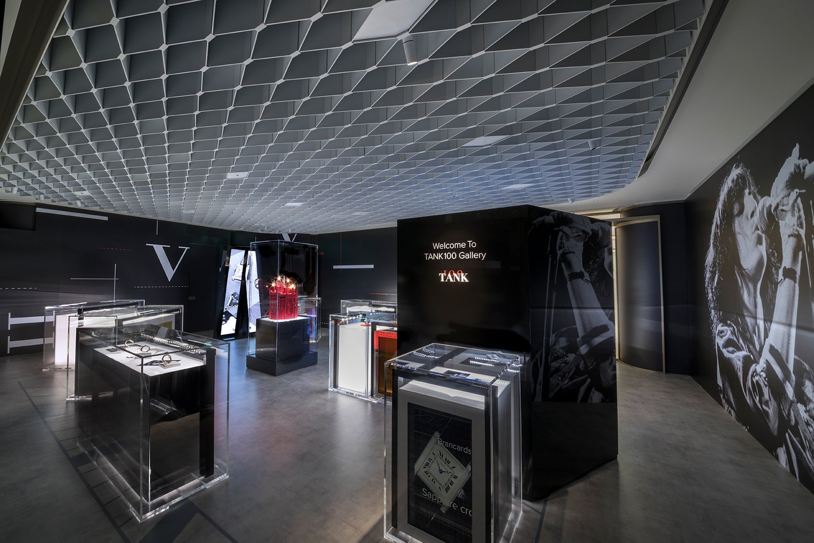 「TANK 100」（提供画像）