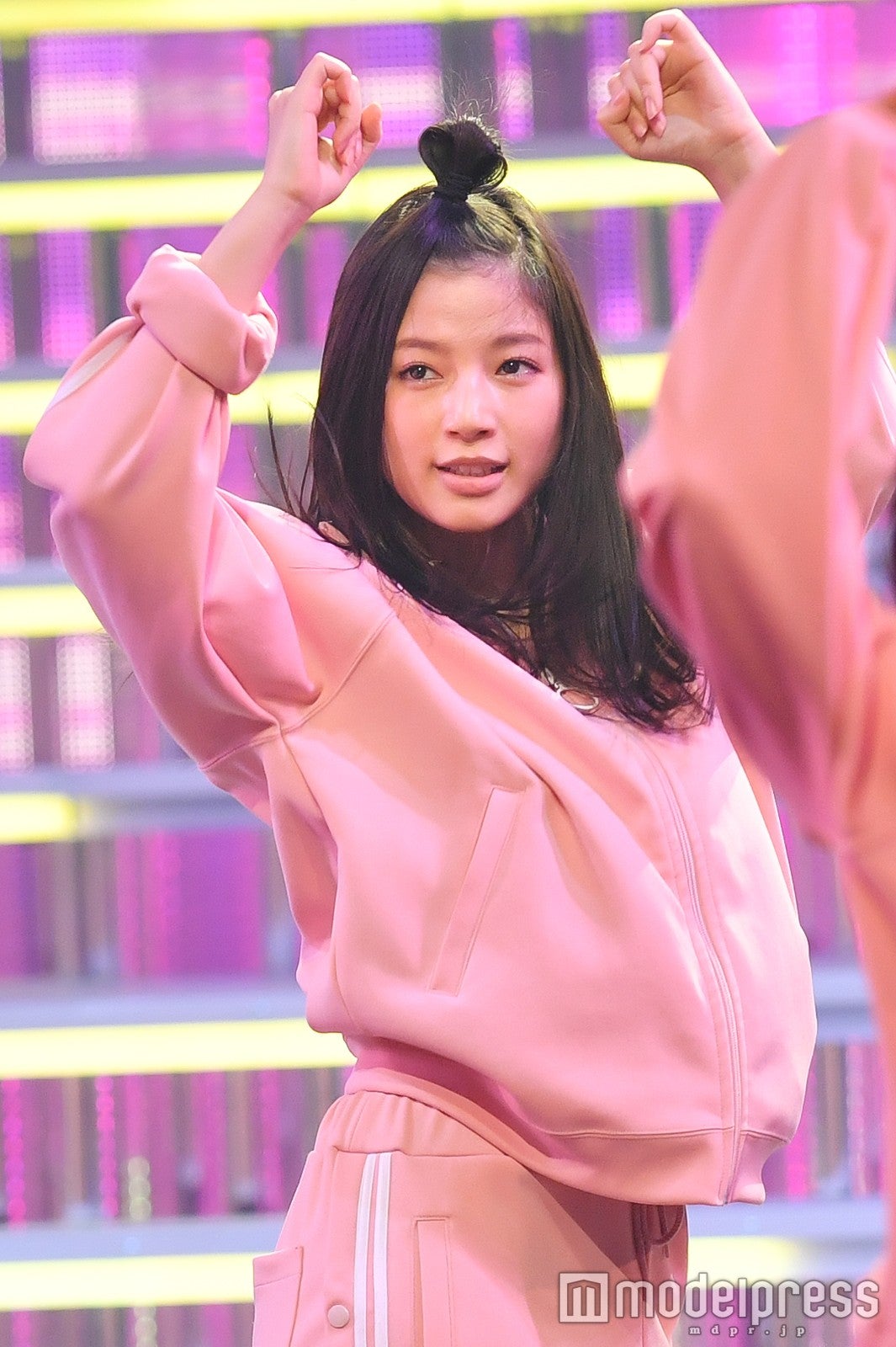 E-girls （C）モデルプレス