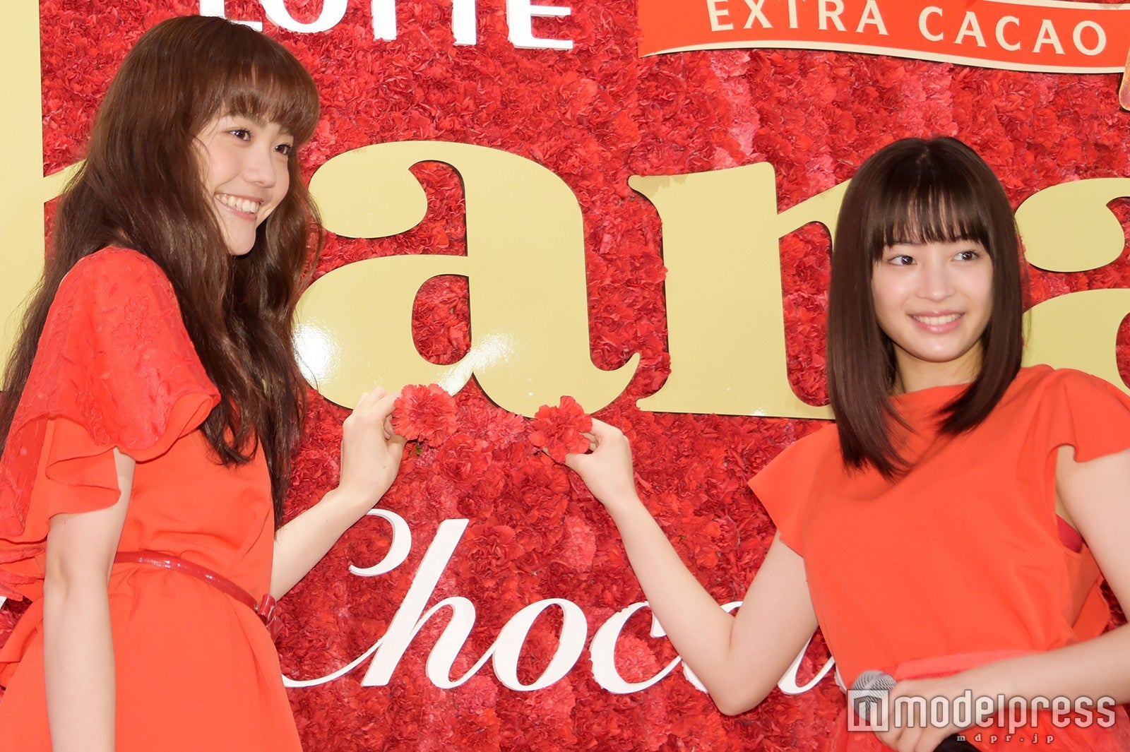 松井愛莉、広瀬すず（C）モデルプレス