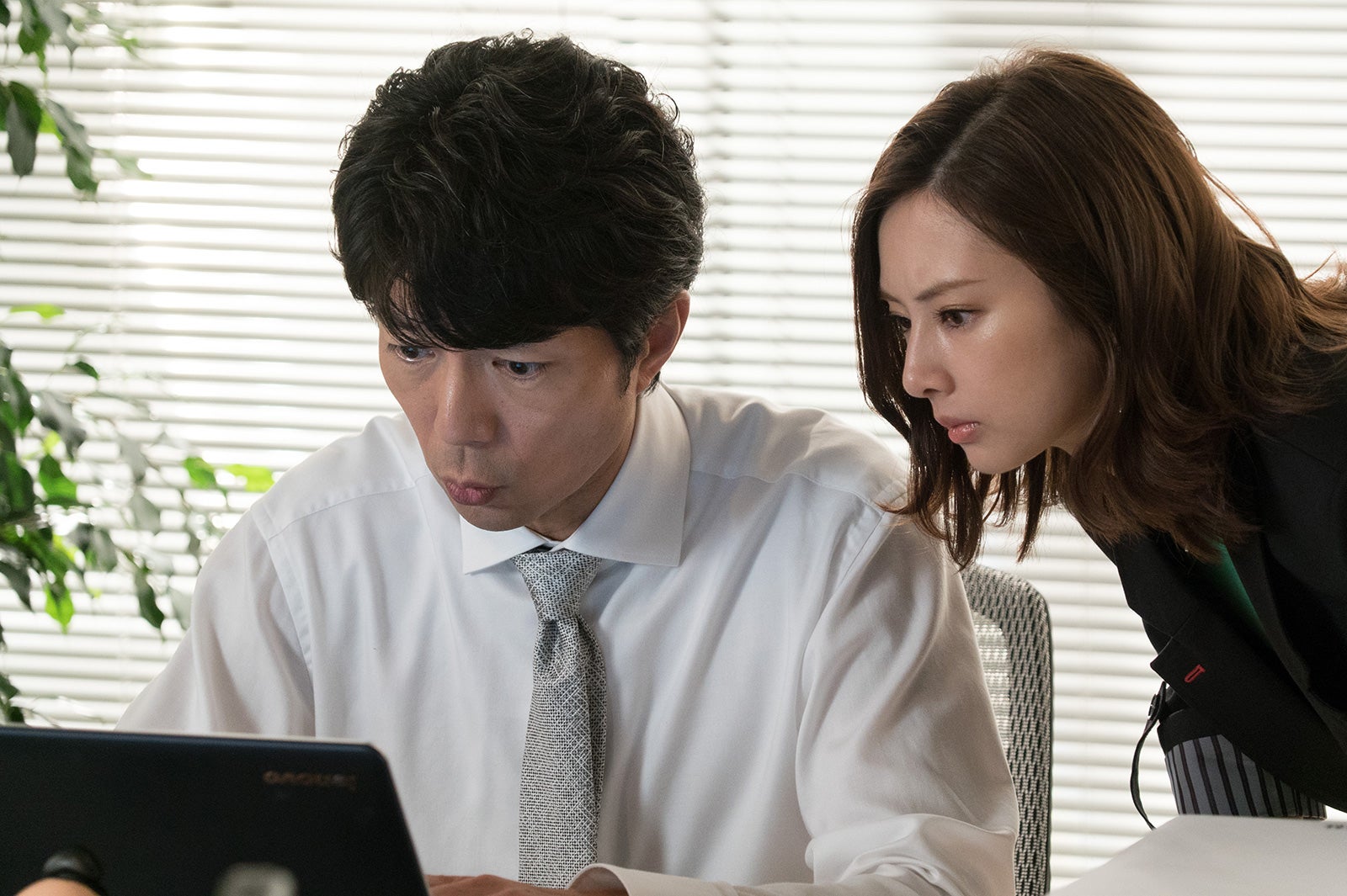 仲村トオル、北川景子／SPドラマ「帰ってきた家売るオンナ」より（C）日本テレビ