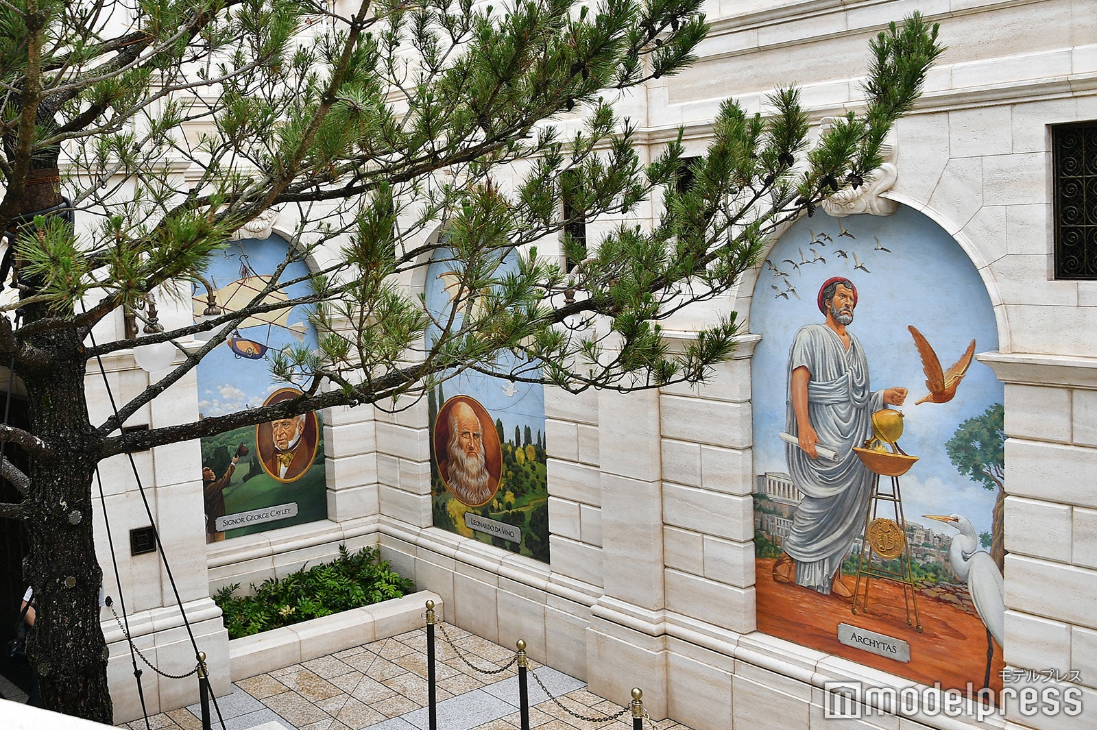 「ソアリン：ファンタスティック・フライト」外観（C）モデルプレス（C）Disney