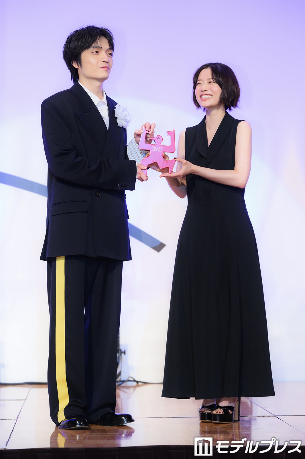 岡山天音、杉咲花（C）モデルプレス