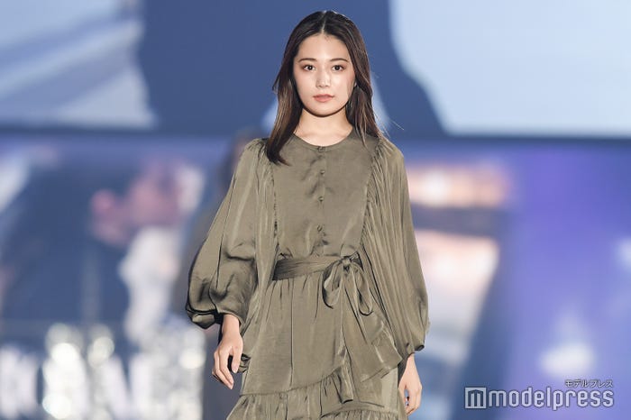 浪花ほのか(C)モデルプレス