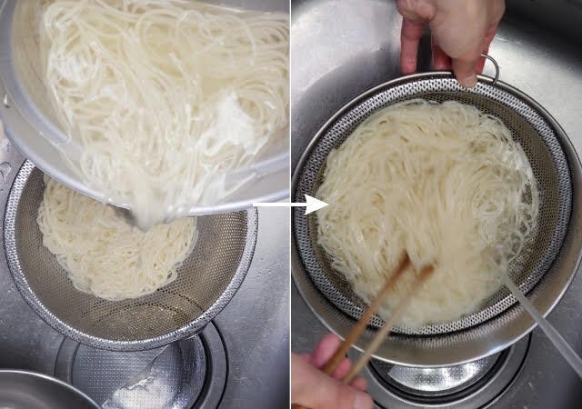 ザルにあげ湯をきり、水を入れ食べボウルにザルごとつけ菜箸で混ぜ、水をかえて流水をかけながらもう一度混ぜる。