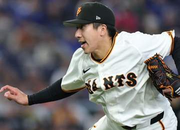 巨人 大勢がまさか…味方のミスから一挙4失点 逆転許してマウンド降りる ベンチで呆然