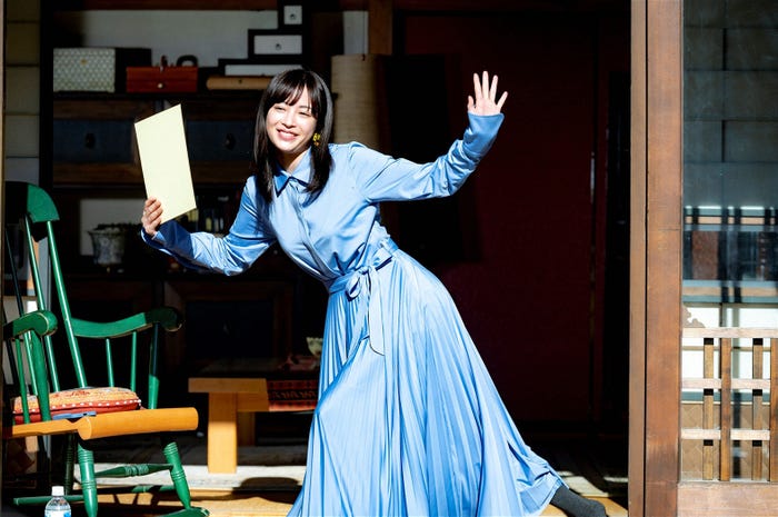 広瀬すず/「夕暮れに、手をつなぐ」第2話より(C)TBS