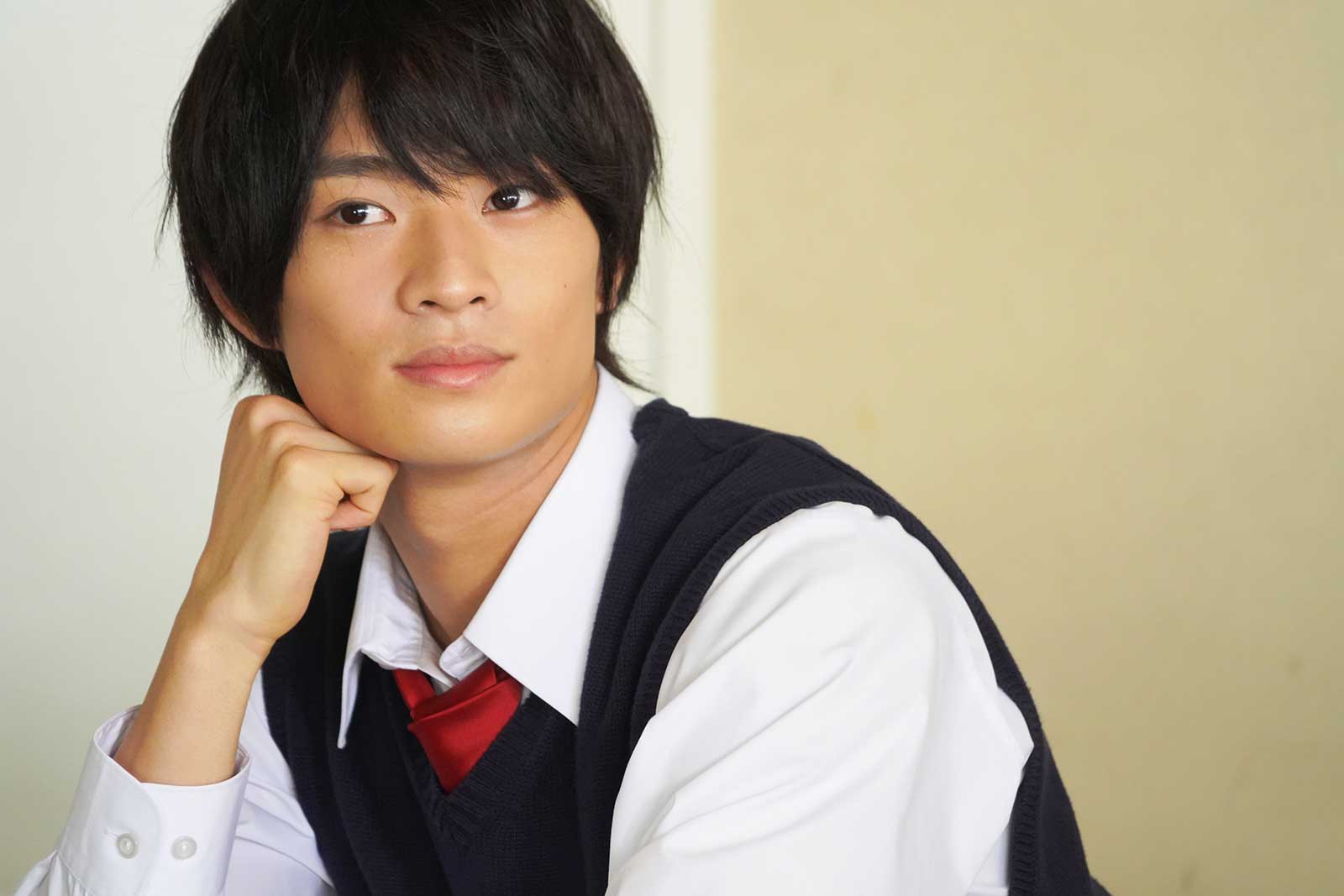 美 少年・浮所飛貴、主演映画の場面写真解禁 演技への熱い思い「やるならとことん徹底的に詰めたい」＜胸が鳴るのは君のせい＞