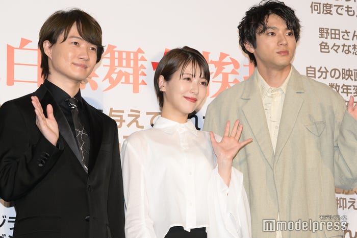 神木隆之介、浜辺美波、山田裕貴(C)モデルプレス