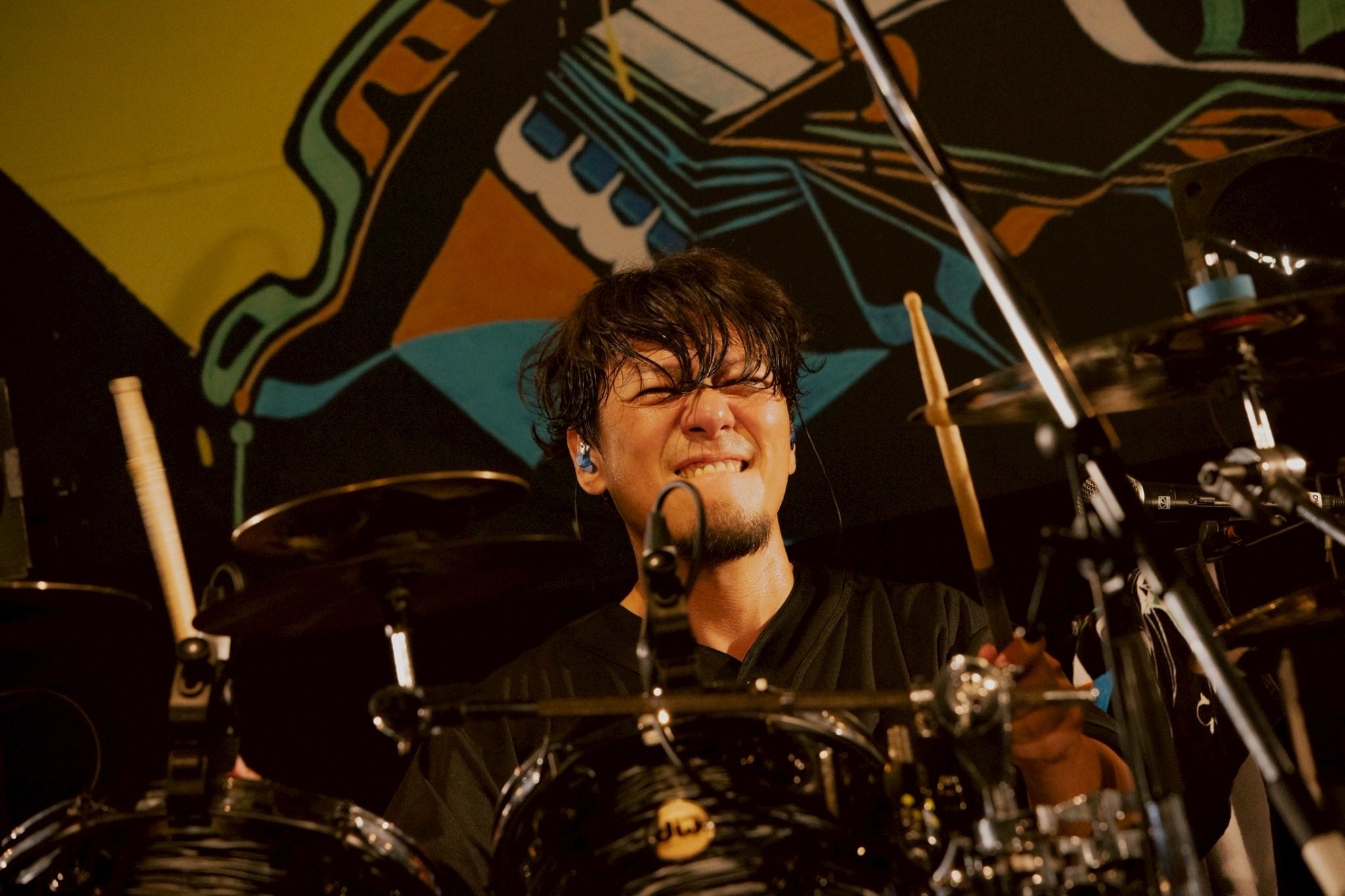 人気バンド・ROTTENGRAFFTY、ドラマーが活動休止「アルコール依存症および肘に慢性痛を抱えており」長期治療・リハビリが必要と判断【全文】