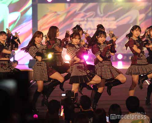 AKB48、圧巻パフォーマンスに歓声上がる「フラゲ」「大声ダイヤモンド」など7曲披露 【STARRZ TOKYO 2025】