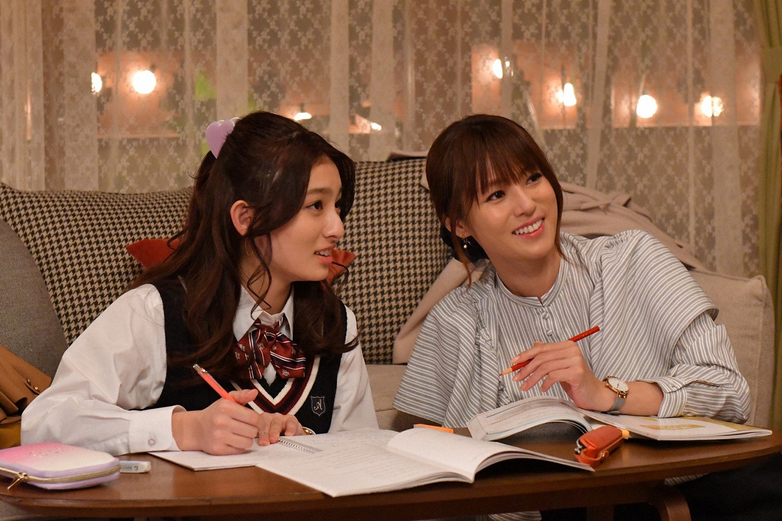 吉川愛、深田恭子／「初めて恋をした日に読む話」第9話より（C）TBS