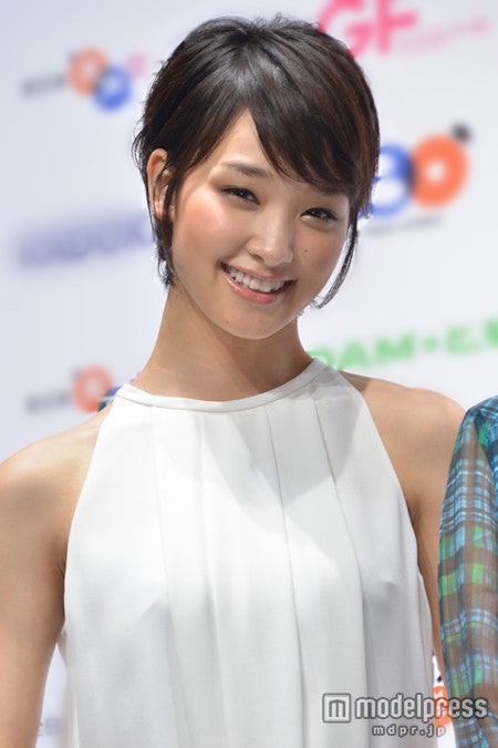 剛力彩芽、「自信がなく嫌いでした」コンプレックスを告白