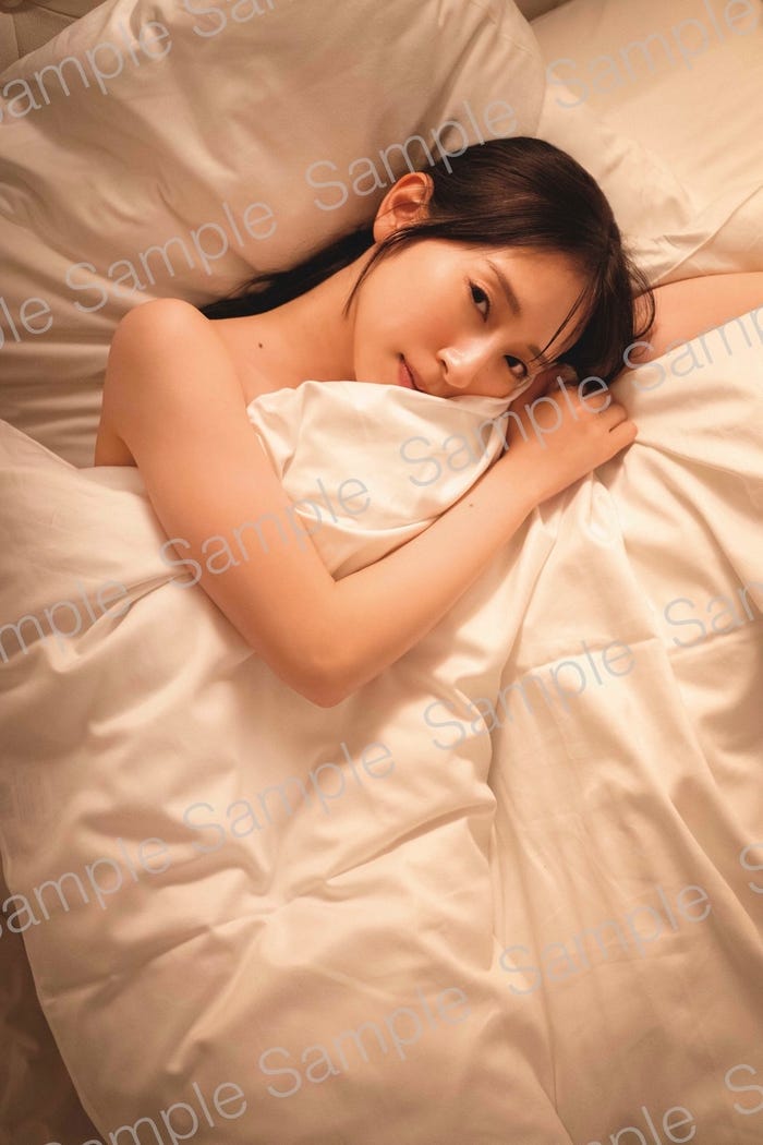 金村美玖 國屋書店 新宿(折り目なしB3ポスター6種) 撮影/佐藤佑一