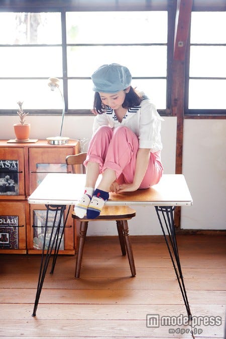 ファッションページでは“なつめ流”コーデのこだわりを大解剖。すべて本人がスタイリング/「なつめさん」より/画像提供:学研パブリッシング