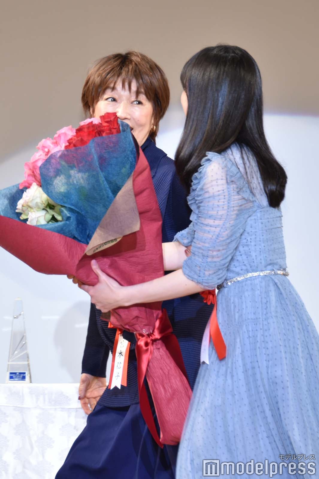 宮本信子、芦田愛菜 （C）モデルプレス