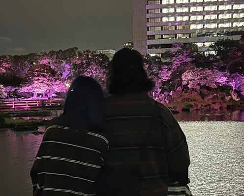 霜降り明星・粗品、結婚半年報告 妻&子供との3ショット公開で祝福の声