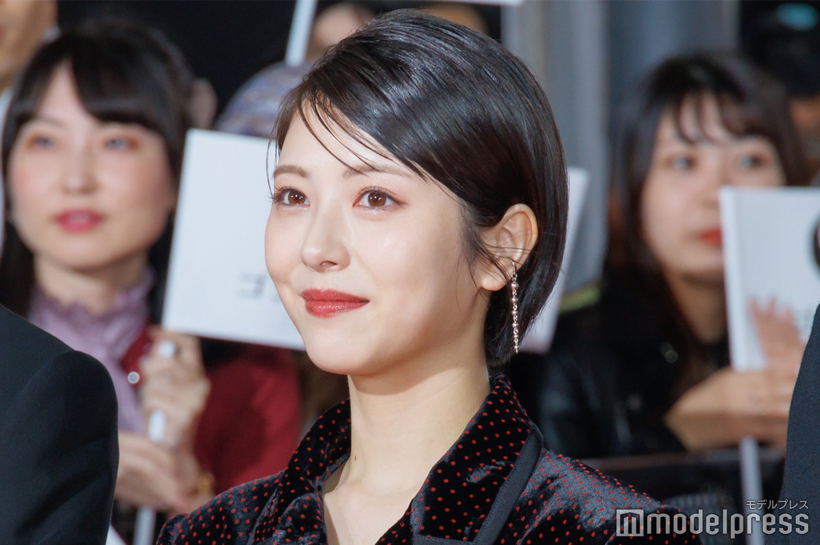 浜辺美波（C）モデルプレス