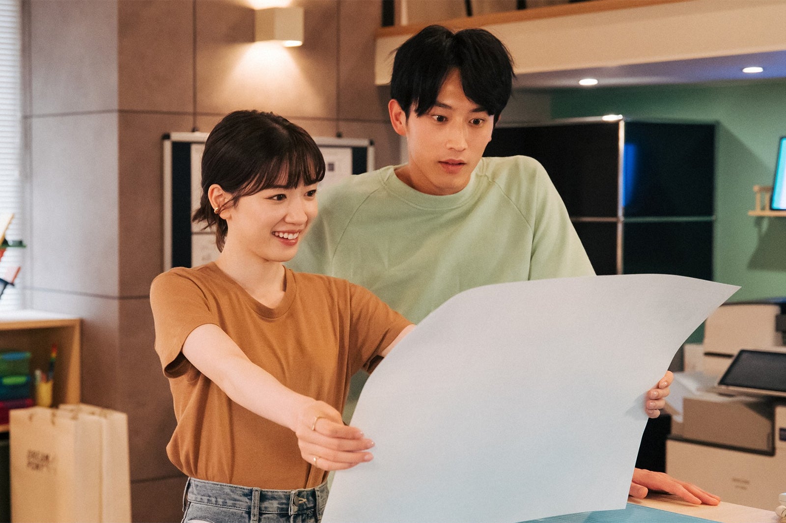 永野芽郁、杉野遥亮／「ユニコーンに乗って」第1話より（C）TBS／撮影：加藤春日