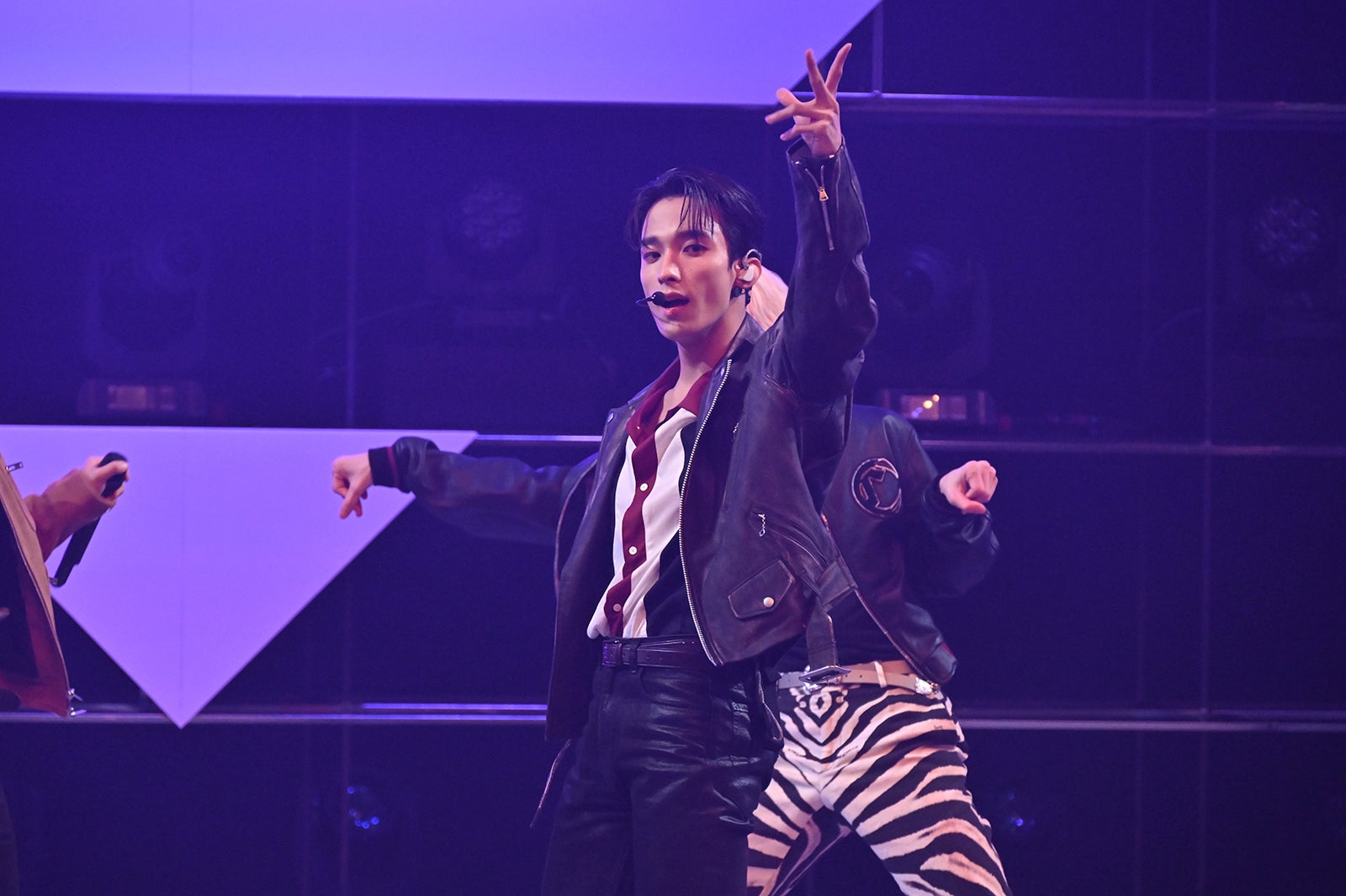 SEVENTEEN（C）テレビ朝日