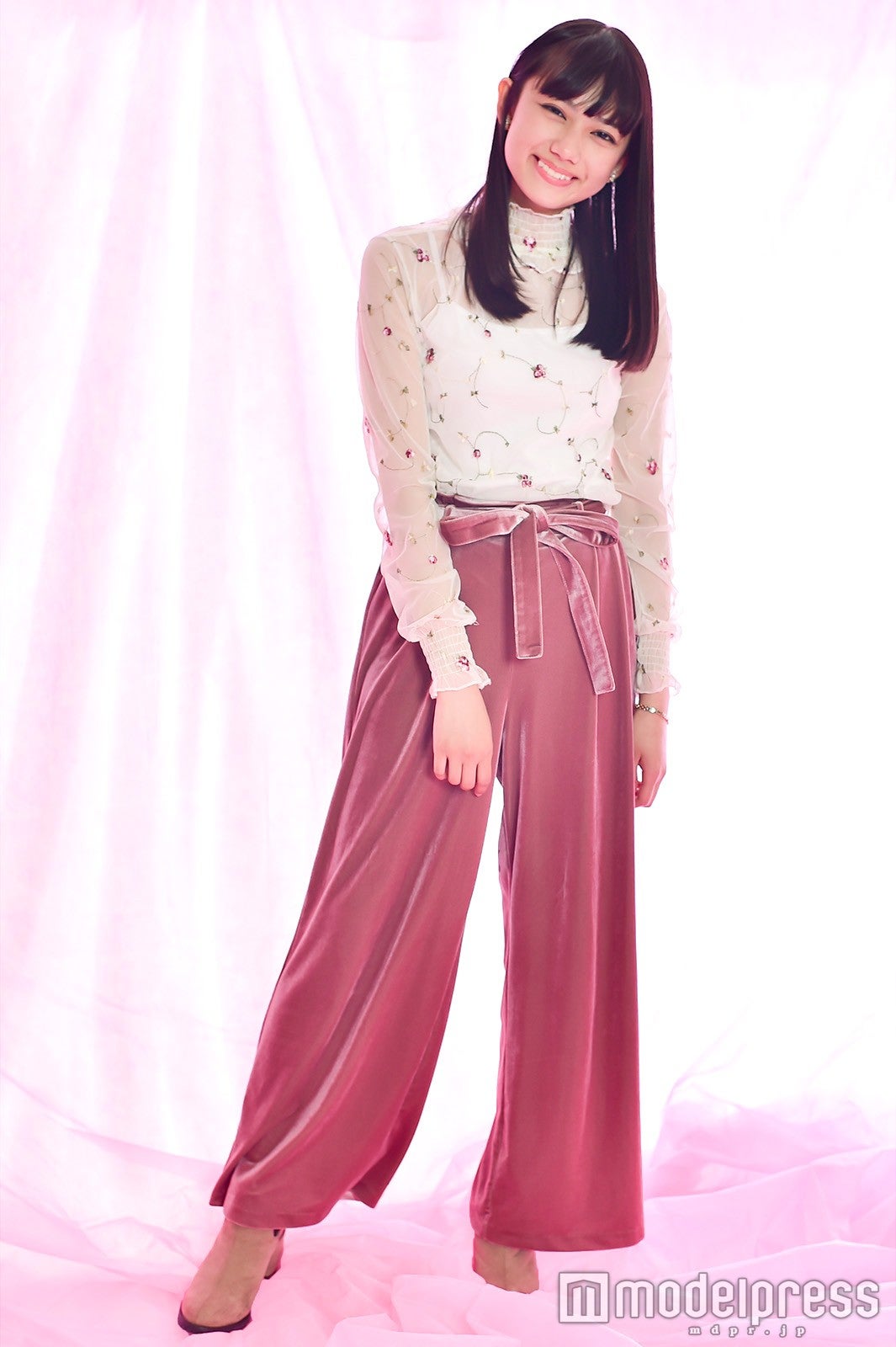 黒崎レイナ（C）モデルプレス