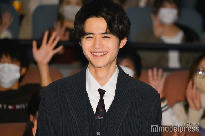 鈴鹿央士(C)モデルプレス