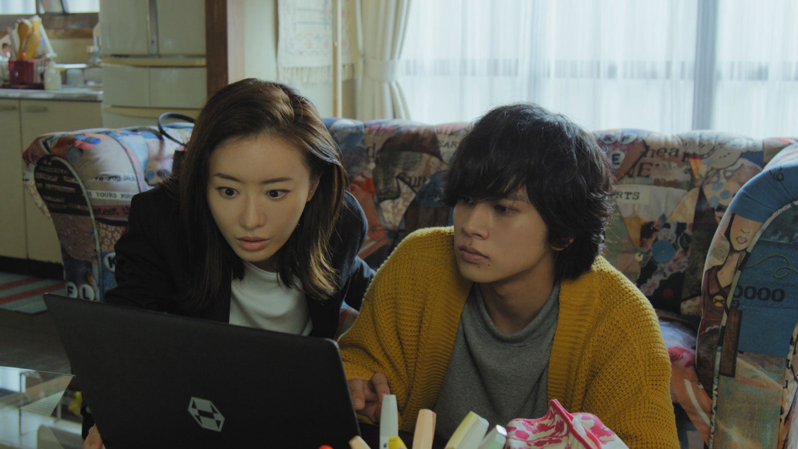 北村匠海主演「名探偵ステイホームズ」前編、まさかの結末に衝撃走る 後編では“裏切り者”発覚？