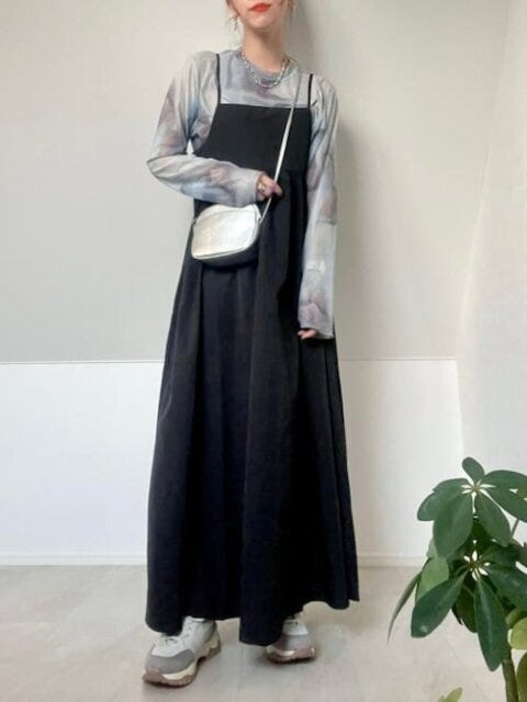 ワンピース　コーデ　黒　秋
